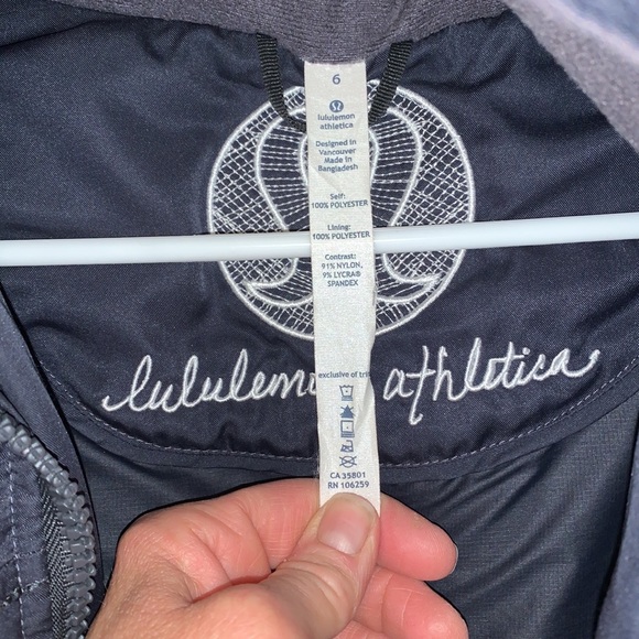 Lululemon Peace of Mind Jacket Sz 6 - Picture 6 of 7